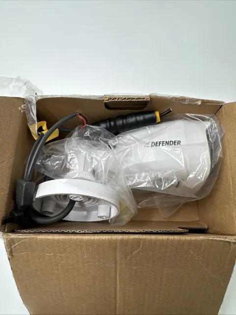 Defender 4K Wired Bullet Security Camera 3.6mm Lens 4KCB1V2 White Black