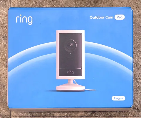Ring Outdoor Cam Pro Retinal 4K Plug-in Camera 10x Zoom - White NEW SEALED