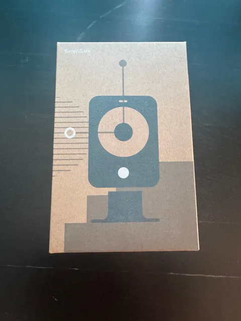 SimpliSafe SimpliCam! 1080p HD indoor security cam - SSCM2 BRAND NEW! Unopened