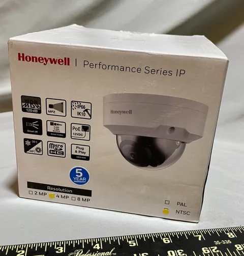 NEW SEALED Honeywell H4W4PER2V IP Dome Camera 4MP