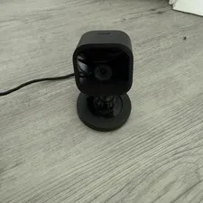 Blink BCM00300U Mini Indoor Plug-in Smart Surveillance Camera