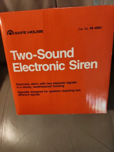NOS Box Safe House Indoor/Outdoor Two Sound Electronic Siren Alarm 49-488DT