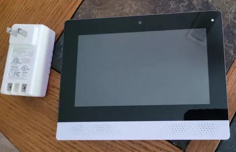 2GIG-EDG-NA-VA wireless touchscreen Panel