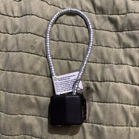 WIRE CABLE TRIGGER MECHANISM padlock LOCK is cord chain security for gun