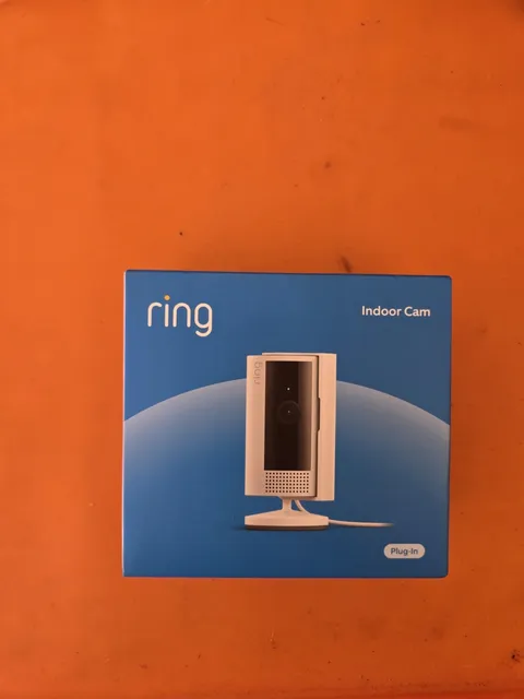 Ring Indoor Cam (2nd Gen) --White 1080p HD Plug-In Security Camera