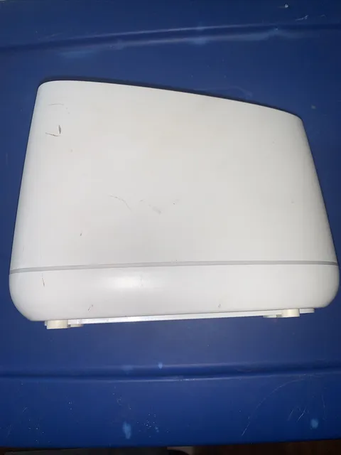 Vivint SM2-2W10 Smart Drive 4-Channel Wireless 1TB DVR.**Read detail.  As-is J16