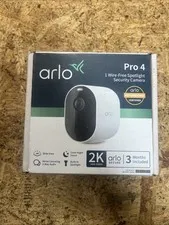 Arlo VMC4050P-100NAR Pro 4 Spotlight WiFi Camera White