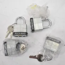 Lot of 4 Rock Mad Short Shackle Padlocks Mini 40mm w Keys Keyed Differently