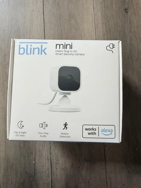 Blink Mini Indoor Plug-In Live HD Smart Security Camera (New in Box)