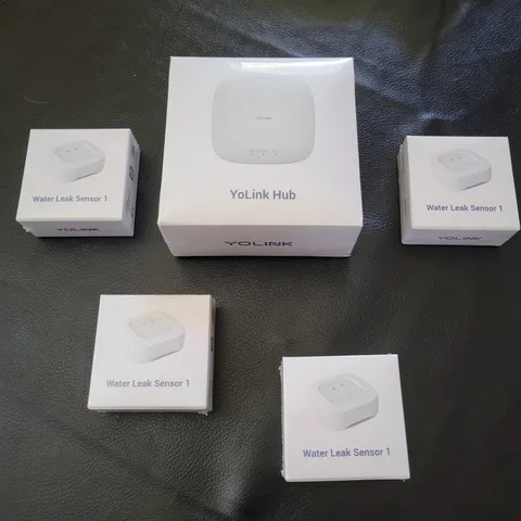 YoLink's YS7903-UC Water Leak Kit: Hub + 4x Leak Sensor NEW