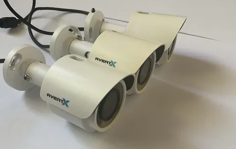 LOT OF 3 AvertX AVX-HD40IR Rev D 4MP PoE IP Bullet Security Camera Night Vision
