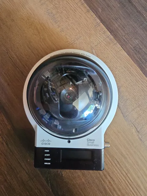 Cisco Wireless-G PTZ WVC210 Internet IP Camera w/ 2-way Audio