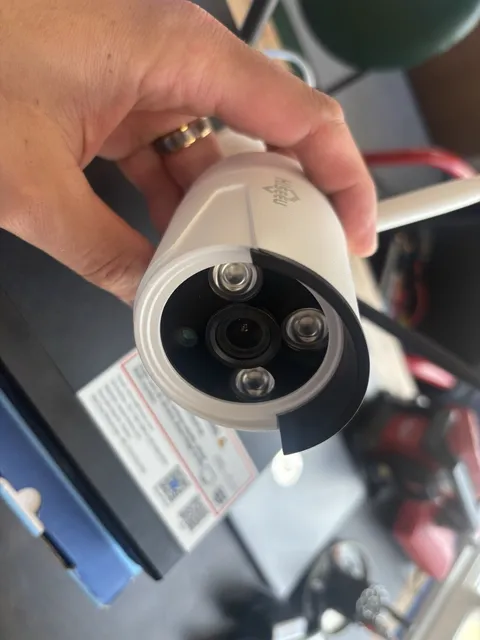 Wireless Hiseeu 2K Security Camera System With 8 Cameras and 3TB Hard Drive