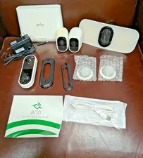 Arlo Pro 2 2 Wire-Free HD security cameras with Arlo flood light and door bell