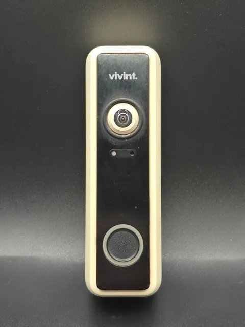 Vivint Doorbell Camera Pro Gen 1 VS-DBC300-WHT CM04 Works Read Description