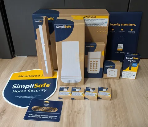 Simplisafe Home Security System Base Motion Entry Sensors Keypad Key Fob NEW