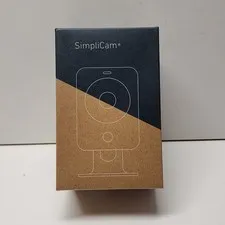 SimpliSafe Indoor Camera Wi-Fi HD Security Camera SSCM1 + Wall Charger