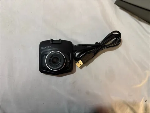 GENERIC HIGH DEFINITION VEHICLE BLACKBOX DVR (Mount Not Included)