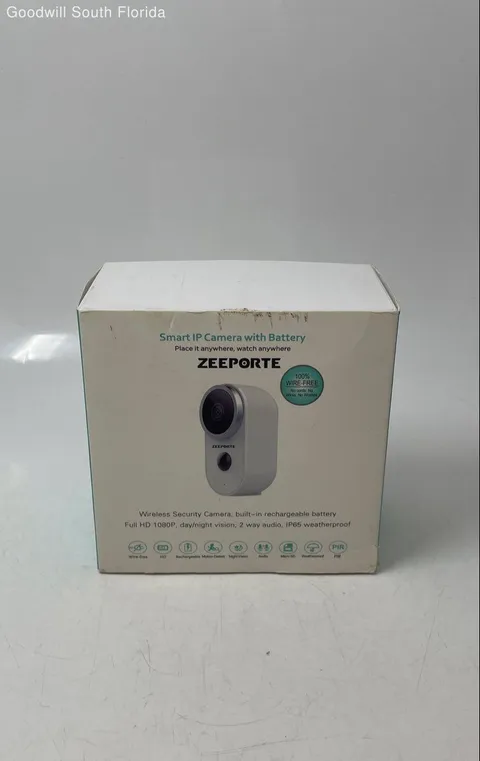 Zeeporte Full HD 1080p Smart IP Surveillance Camera With Battery Not Tested