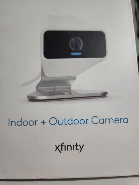 XFINITY Indoor + Outdoor  Camera, Security System (New in Box) MS 15018010