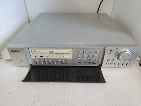 Mace Digital Video Recorder DVR-0404RW Powers up. AS/IS