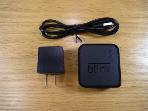 Blink Sync Module 1st Gen WIFI Indoor/Outdoor Home Security System BSM00203U