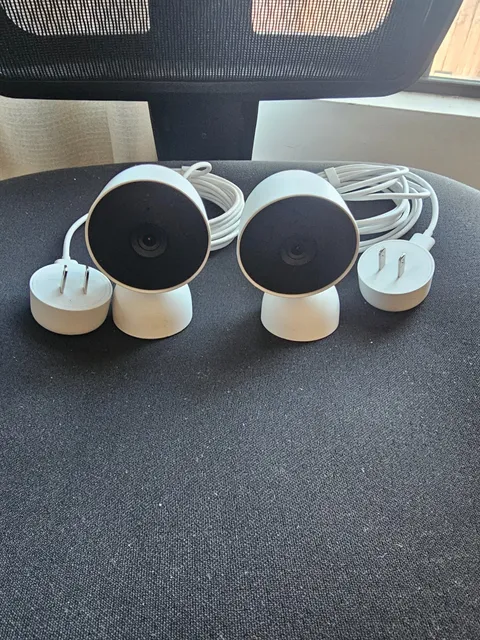 2 Pieces Google Nest Cam GJQ9T Indoor Wi‑Fi Security Camera White W/ AC Adapters