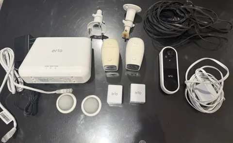 2x Arlo Pro 2 Cameras Plus Wired Doorbell and Base Station