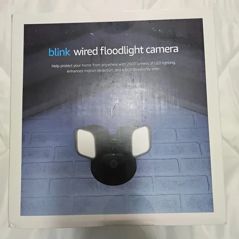 Blink Wired Floodlight Camera, Smart security camera, 2600 lumens, HD BLACK
