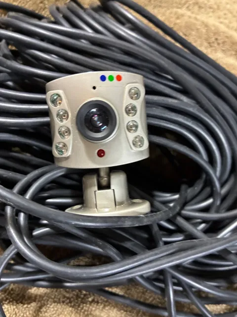 Wisecomm Color Day/Night Security Camera / tested / working