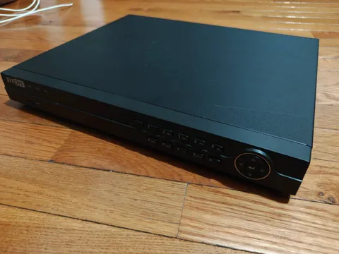 16-channel hybrid digital video recorder (DVR) for camera systems ( NO HDD )