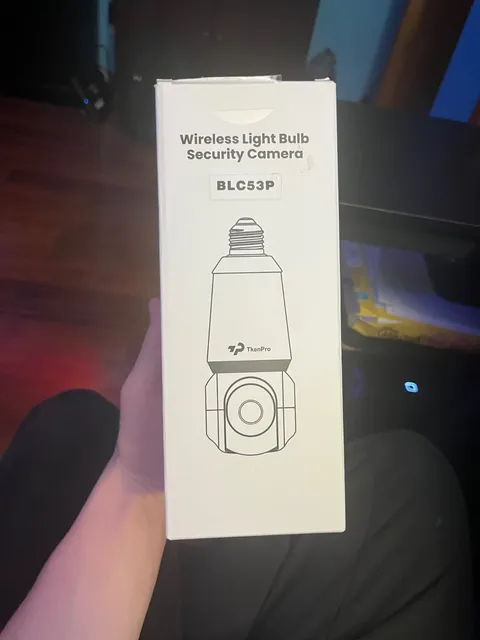 TKENPRO BLC53P 2K WiFi Bulb Security Cam Motion Tracking Color Night Vision New