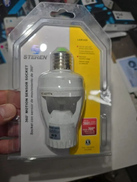 Motion Detection Sensing Light Socket Security Surveillance Anti Theft Garage