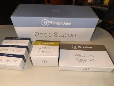 Simplisafe Wireless Security Homse System- SSCS2 Legacy GEN 1 