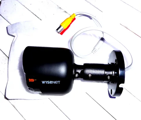 Wisenet SDC-99447BF 4K Ultra HD Bullet Camera Weatherproof w/BNC Cable
