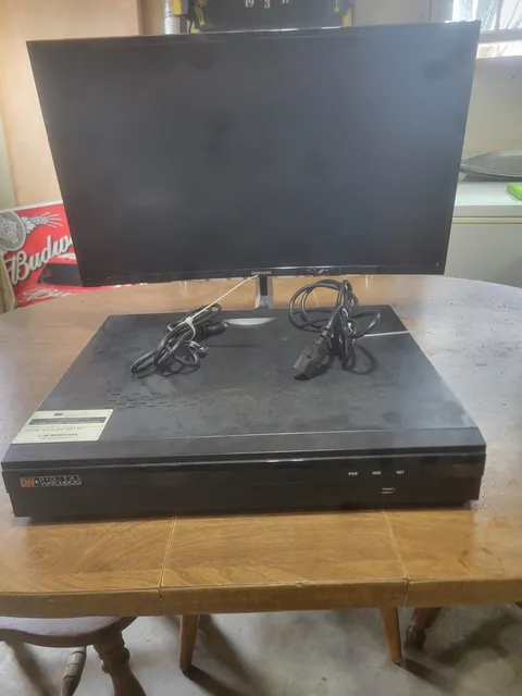 Digital Watchdog DW-VP16-16P 16-Channel Wired DVR with Power Cable & Monitor