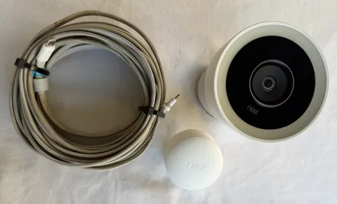 Google Nest Cam IQ Outdoor Security Camera NC4100US White Tested With Cable
