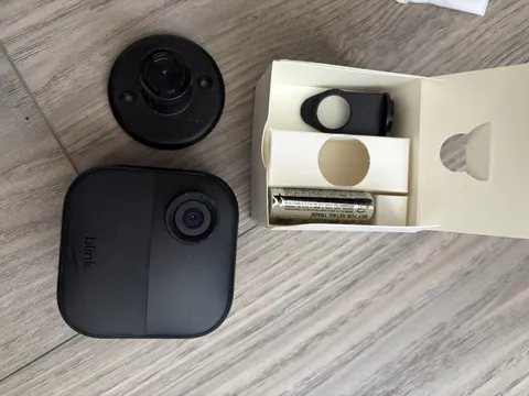 Blink XT BCM00600U Wireless Indoor/Outdoor Home Security HD Add On Camera