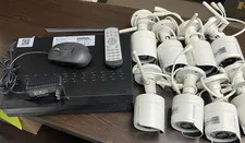 SAMSUNG SNR-7320 VIDEO RECORDER (8) SNC-79440 SPEAKERS,MOUSE REMOTE