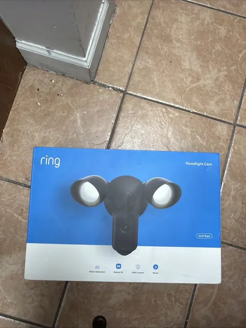 Ring Floodlight Cam Wired 2nd Gen Retinal 4K Black NEW