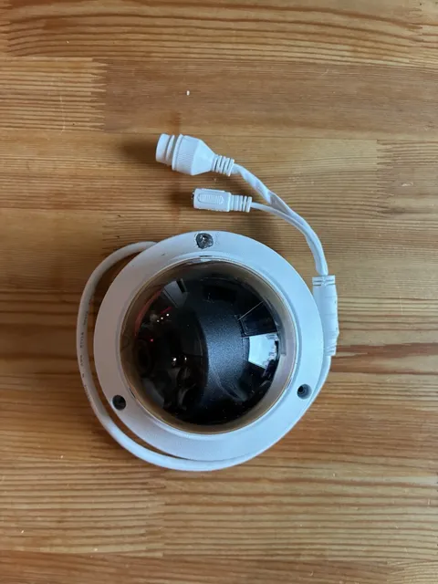 Alarm.com 1080p Indoor/Outdoor Dome Camera ADC-VC826 *Stripped Bolt*