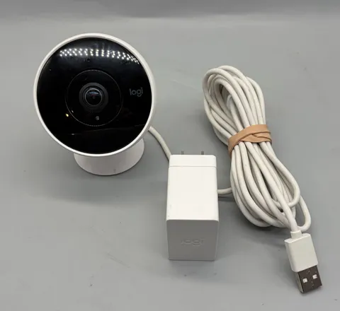 Logitech Circle 2 Indoor/Outdoor Wi-Fi  Wired Security Camera White