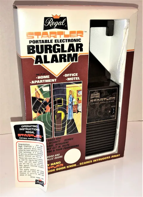 Vintage PORTABLE BURGLAR ALARM Regal Startler Original Box WORKS on 9V Battery