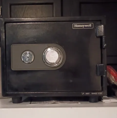Honeywell Safe Fire And Waterproof It's Worth About $250 I'll Take 75 Right Now