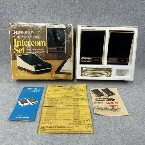 Vintage Midland International Model 21-224 2 Station Intercom Set Boxed Untested