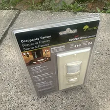 Cooper Wired Indoor Occupancy Sensor Wall Switch Auto-Off 
