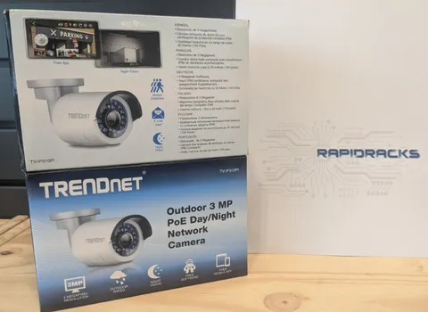 4x Trendnet TV-IP310PI Indoor / Outdoor 3 MP Full HD PoE Day / Surveillance Cam