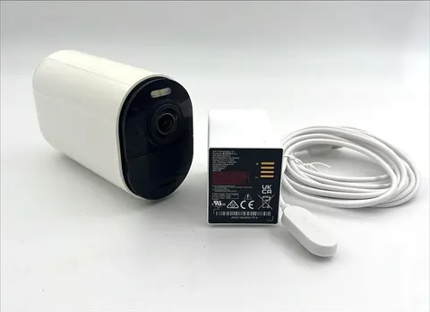 Arlo Ultra 2 XL 4K Wireless Smart Spotlight Security Camera