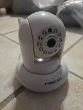 Foscam FI9821W 720P HD Resolution IP Security Camera R28 Untested