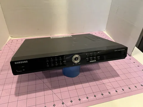 Samsung SDE 5001N 16 Channel DVR Recorder Home Surveillance System No Cords
